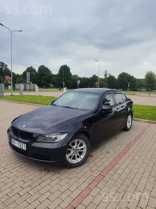 BMW Pārdodu koptu BMW E90 2.0d 120kw. Tikko izieta teh