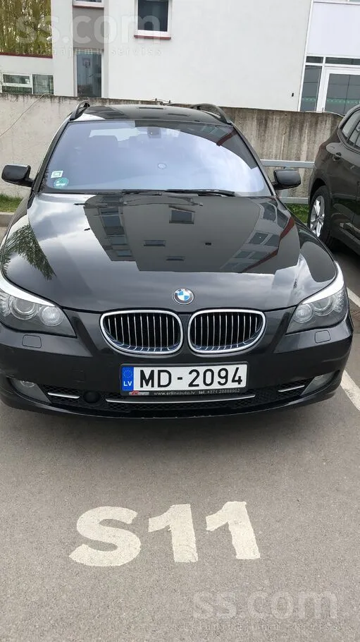 Tiek pārdots jaudīgs auto, jo mazpilsētai vajag ko mierīgāku. 
Ideāls auto