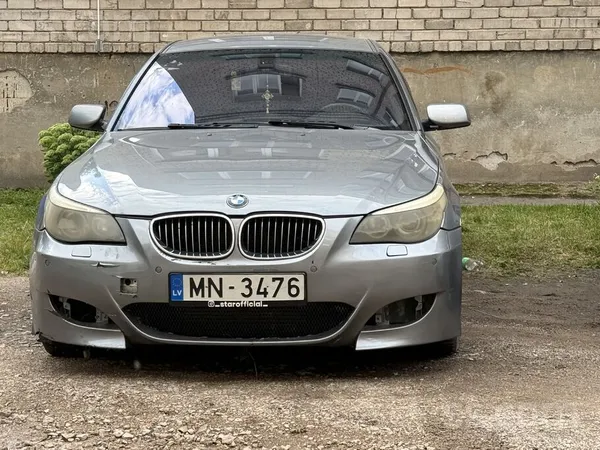 BMW Pārdodu/mainu savu BMW E61 535D, comforta salons, 