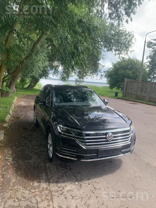 Volkswagen Pārdod Volkswagen Touareg 210 kw lieliskā tehniskā