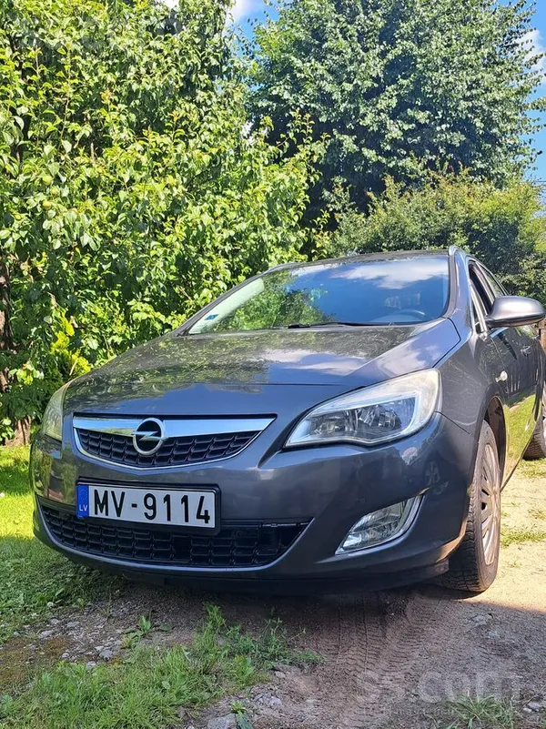 Opel Pārdod Opel Astra Sports Tourer, 2011.gads, dīzeļd