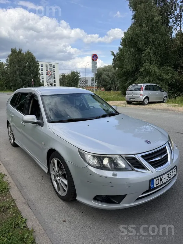 Saab Saab 9-3 ar jauno tehnisko apskati . Veikti remont