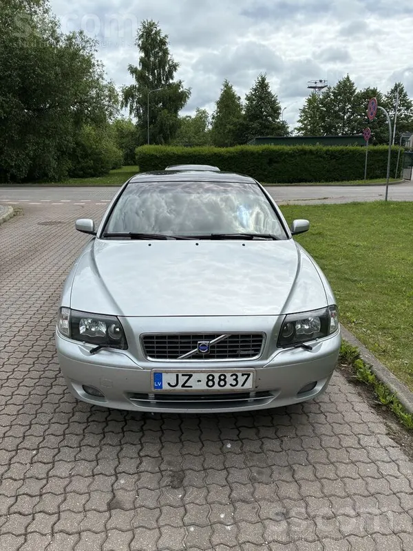 Pārdod Volvo S80, 2003.gads, 2.4D, 120 kW, uzticamais D5 motors. Automātiskā