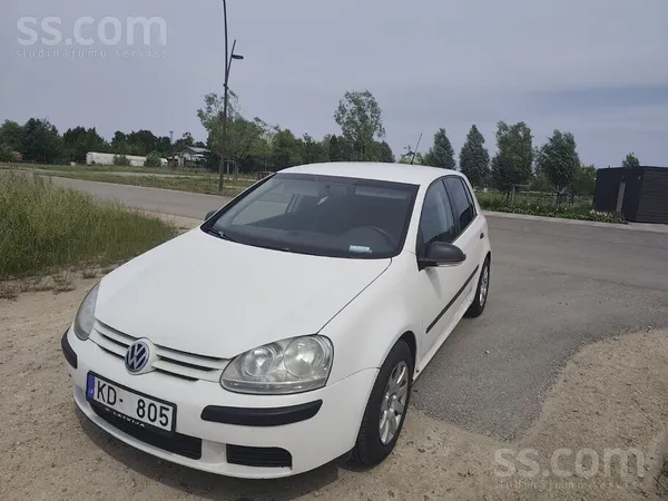 Volkswagen Pārdodam auto labā tehniskā stāvoklī, ir vizuāli d