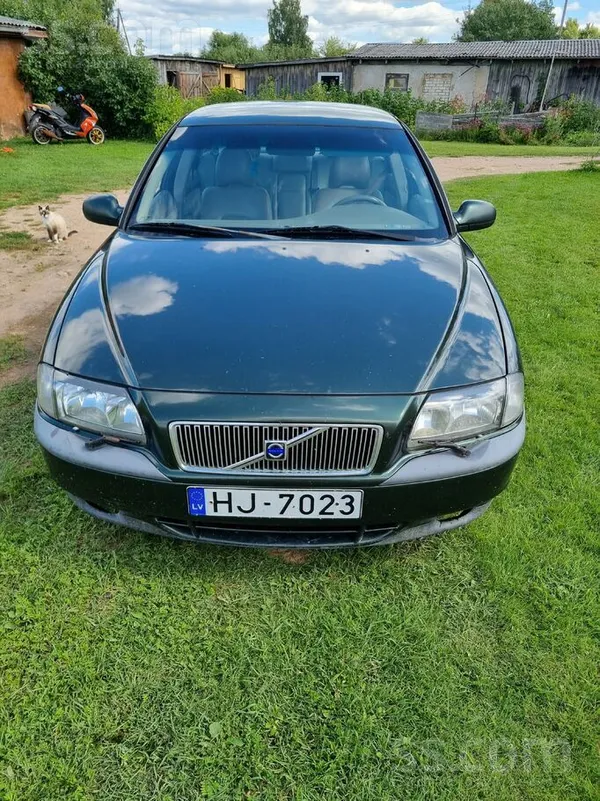 Pārdod auto labā stāvoklī ar veco labo 5 cilindru 2.5tdi dzinēju, kurš nodro