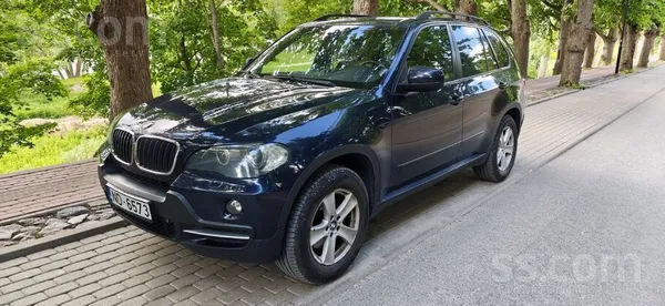 BMW X5 E70 3.0 dīzelis. Melnie griesti. Apkopes un rem