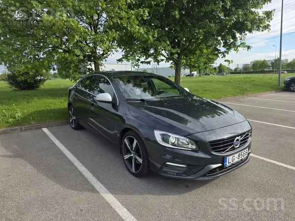 Volvo Pārdodu Volvo S60 R Design. 