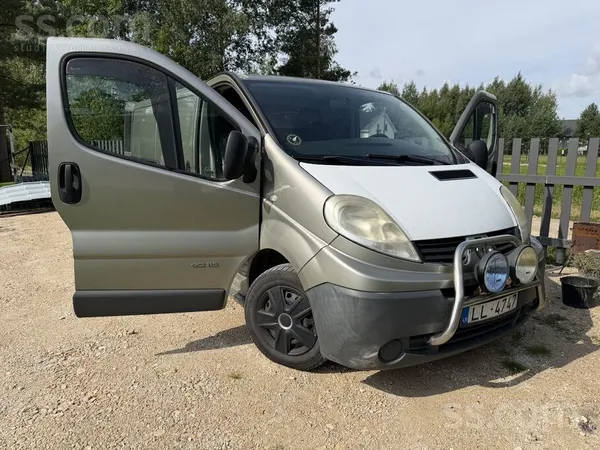 Renault Darba furgons gara bāze , nav nepieciešama vinjete