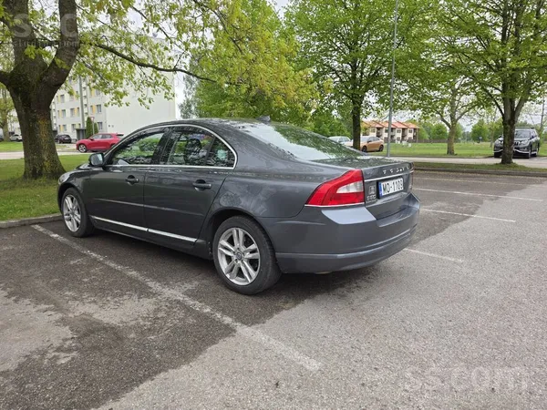Volvo Pārdodu facelift S80, D3 2.0 dīzelis 120kw. Izlaid