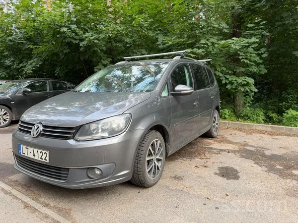 Volkswagen Vēlos pārdot vw touran, 7 sedvietas, līdzi dodu va