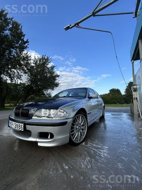 BMW Pasvaiga skate, recaro salons, r18 style 72 m disk