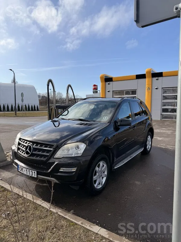 3.0d, 190kw, Avantgarde, 4Matic, klimata kontrole, parkošanās sensori, kondi