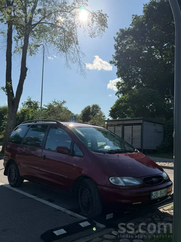 Sakarā ar jauno auto iegādi pārdodam mašīnu. 
Pārdodam detaļas veselā veidā