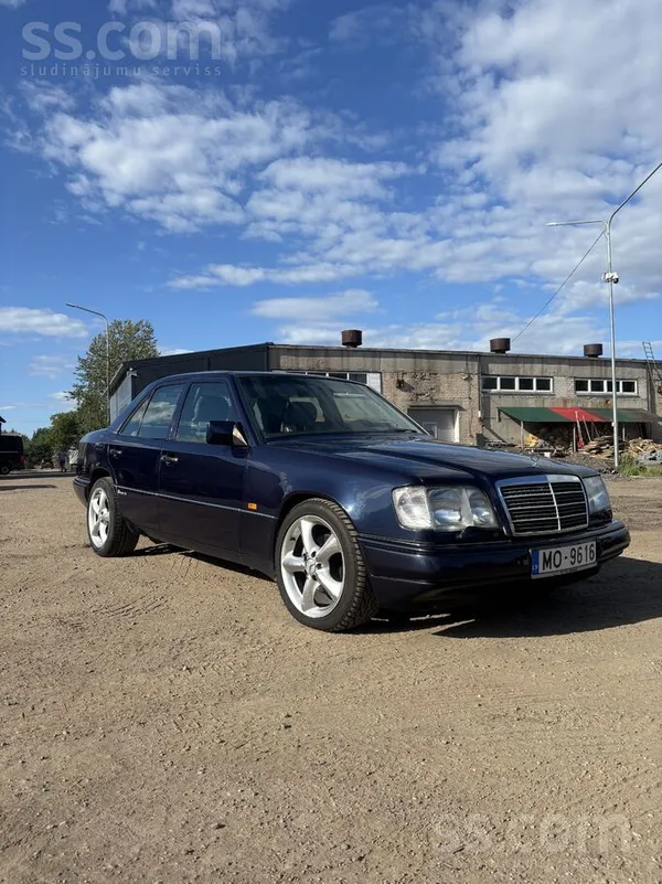Mercedes В хорошем состоянии, ржавчины нет, всё работает, с