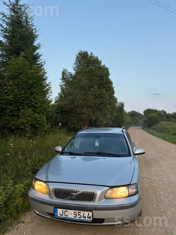 Volvo Pārdodu volvo 2, 4diz 120kw. 2002.g. 