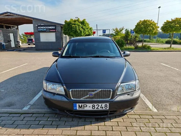 Volvo Pārdodu 2003. gada Volvo S80 ar D5 motoru ( 120kW)