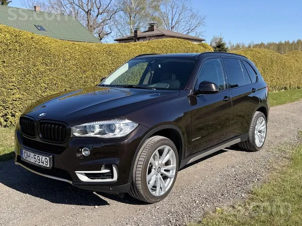 Īpašnieks pārdod koptu BMW X5 teicamā tehniskā un vizuālā stāvoklī. 
Tikko