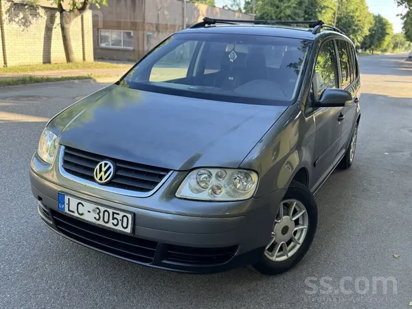 Volkswagen Touran 2006 - 1,180  €, Latvija