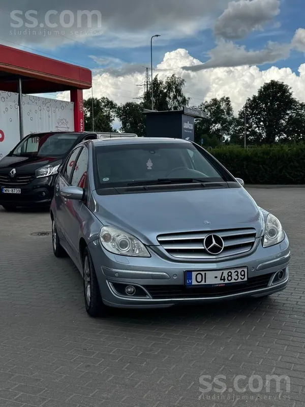 Mercedes В хорошем техническом состоянии. Установлены новые