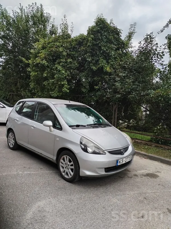 Honda Машина в хорошем, для своего года, состоянии. Техн