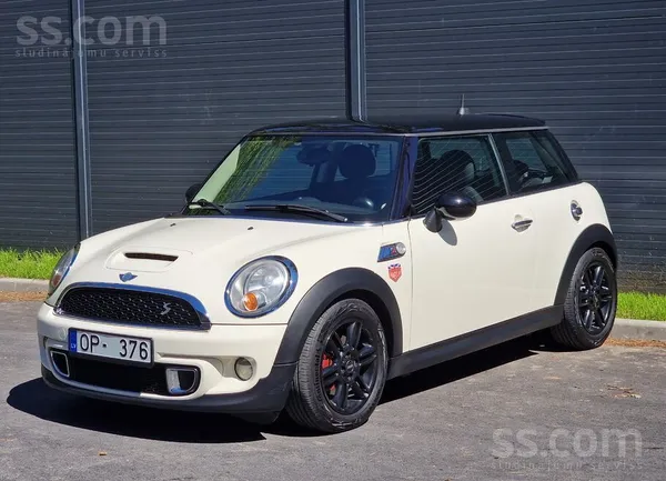 Mini Mini Cooper SD (N47D20), Harman Kardon, Automatic 