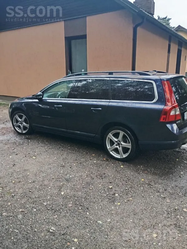 Volvo Pārdodu Volvo V70