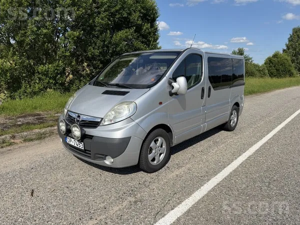 Opel Opel Vivaro 2.5 dīzelis 107kw.