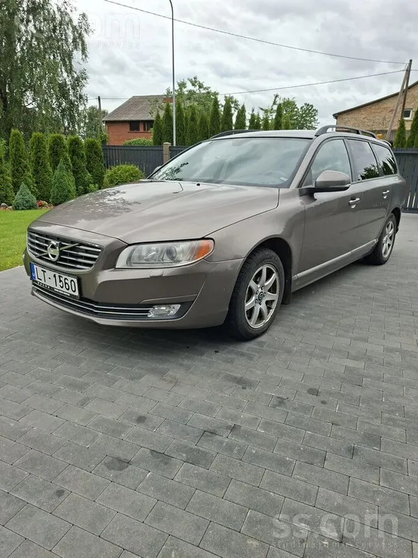 Volvo Pārdodu labu Volvo V70 2.4D 120kw. Tikko izieta te