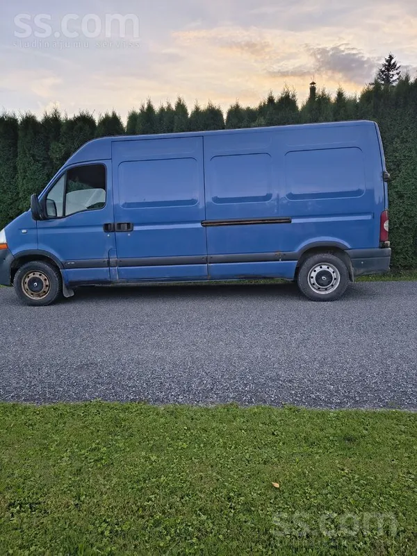 Renault Labā stāvoklī, otrs riepu komplekts uz diskiem ...