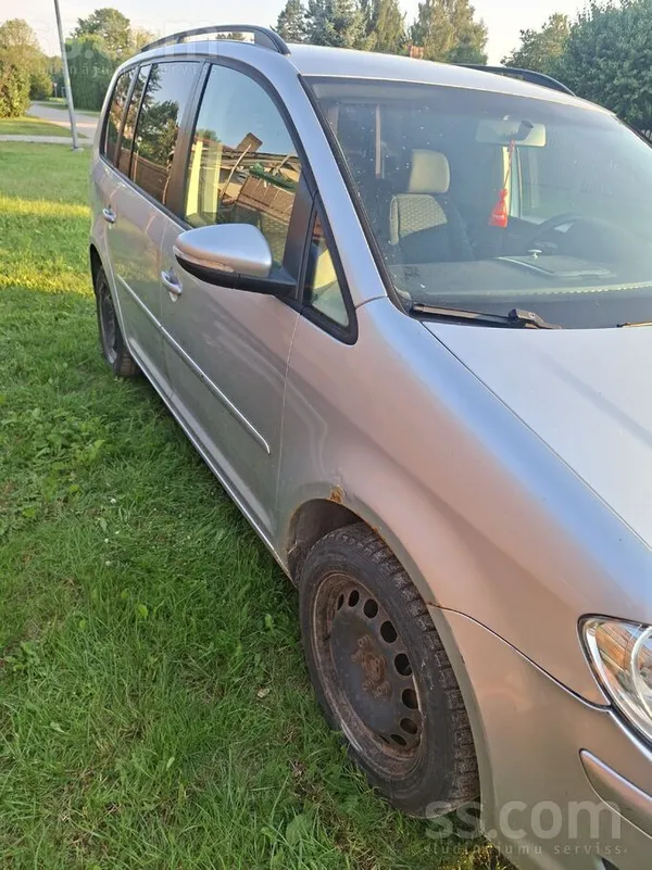 Volkswagen Pārdodu volkswagen touran 2009.g, iespējams motora