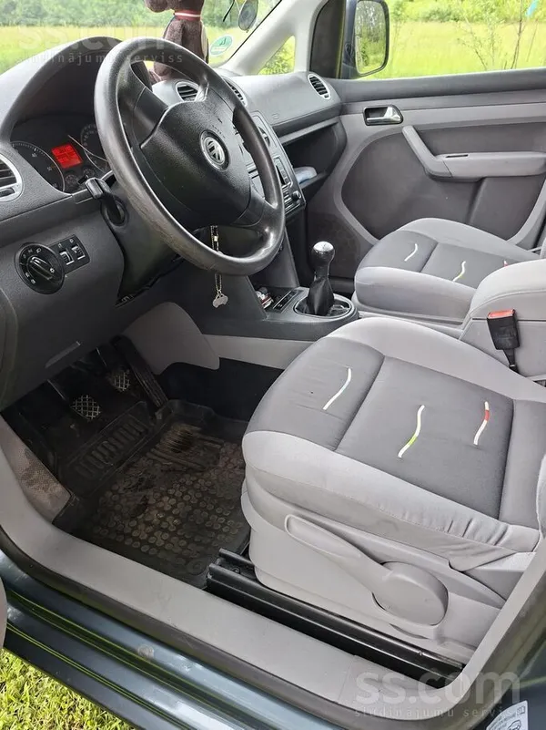 Volkswagen Normāla mašīna, praktiska, ietilpīga, ekonomiska. 