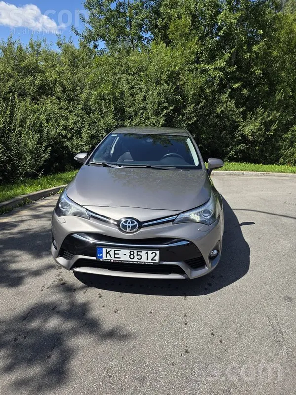 Toyota Pārdodu Toyota Avensis 1.8 benzīns/gāze. 