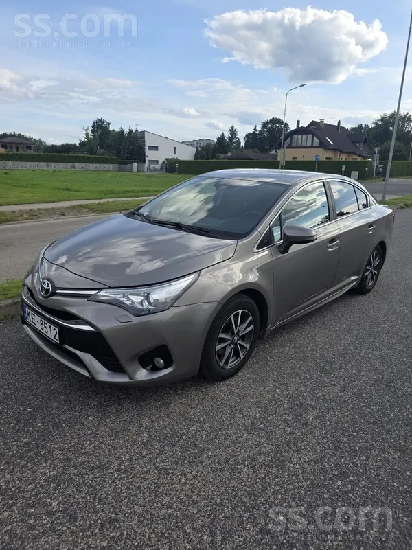 Toyota Pārdodu Toyota Avensis 1.8 benzīns/gāze. 