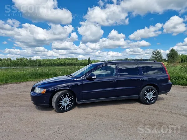 Volvo Pārdodu Volvo V70 D5, 2.4 dīzelis, 120 kW, manuālā