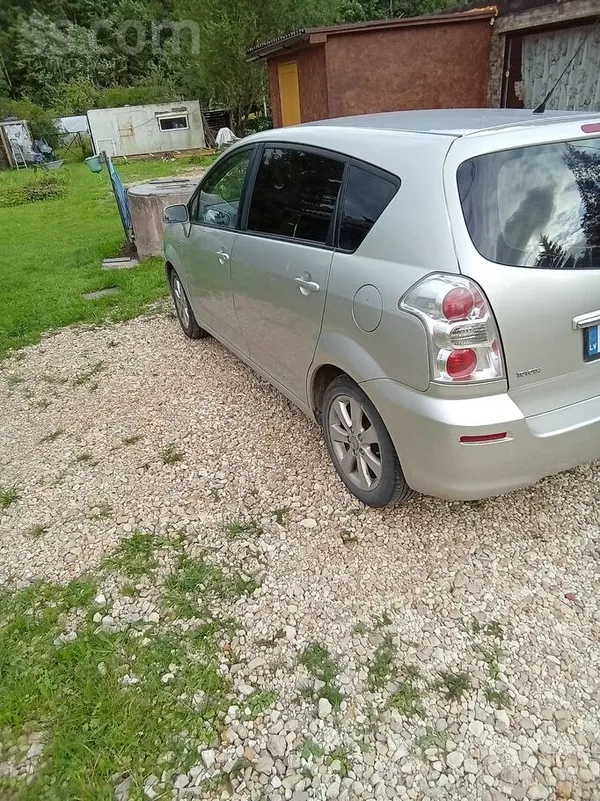 Toyota Pārdodu labu auto, labā tehniskā un vizuālā stāvok