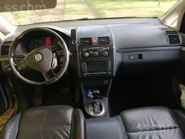 Volkswagen Продаётся VW Touran 2.0л, 125kw. Техосмотр до 07.2
