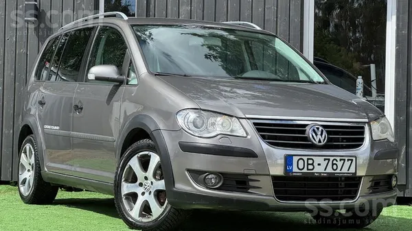 Volkswagen Facelifts, Cross Touran. 177 000km. Jauna TA 07.20