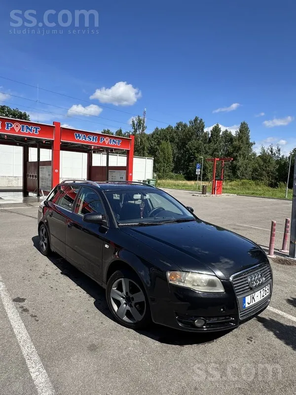Audi Pārdodu Audi A4, 2005. gada decembris. Automašīna 