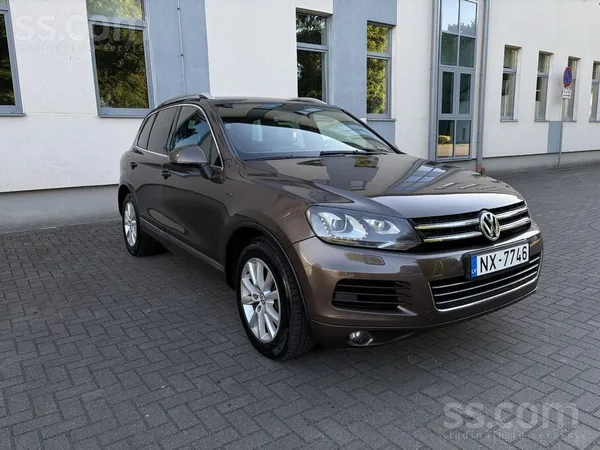 VW Touareg 3.0d. Teicamā tehniskā un vizuālā stāvoklī, bez rūsas. 
Automāti