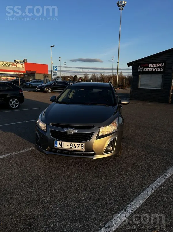 Chevrolet Pārdodu Chevrolet cruze 2013 gada , motora tilpums