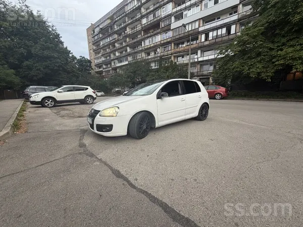 Volkswagen Pieejams VW Golf 5 2008.g. 2.0 tdi 125kw. GT sport