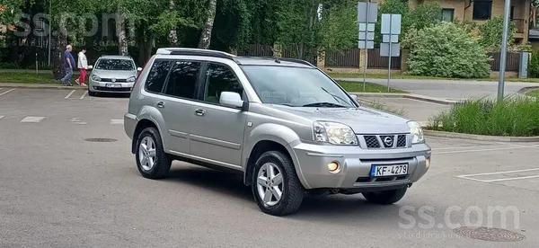 Nissan Продаю автомобиль Nissan X Trail, в хорошем состоя