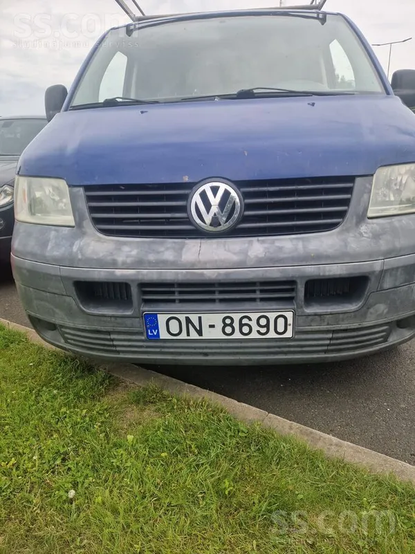 Volkswagen Pārdod VW Transporter T5 ar garo bāzi. 