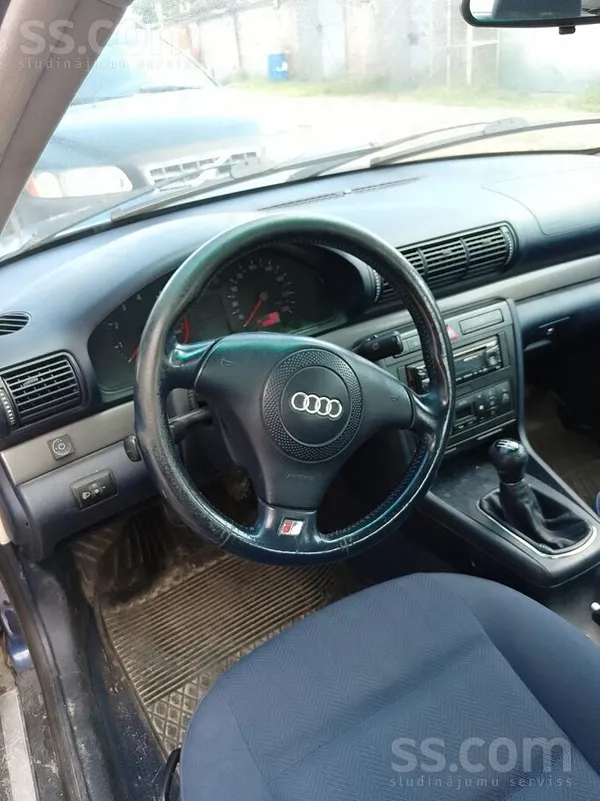 Audi Pardodu Audi A4 benzīns/gāze. ...