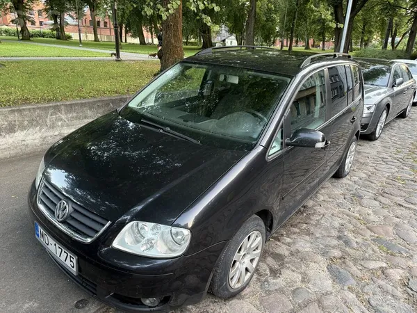 Volkswagen Volkswagen Touran 2003g / TA Lidz 01.27 / 1.9Tdi