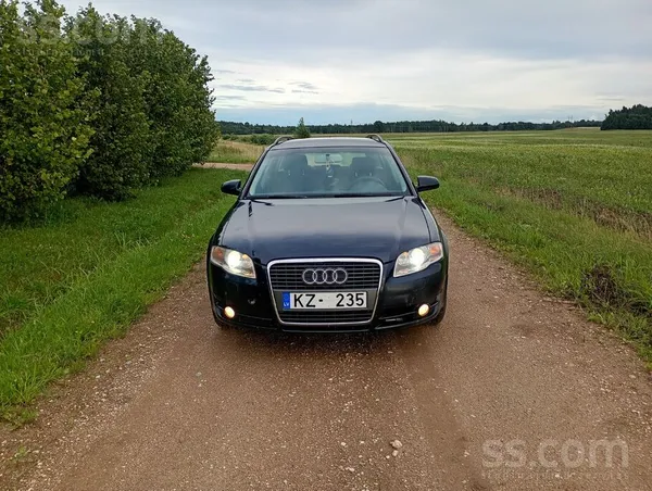 Audi Pārdodu Audi A4B7 2.0 Tdi 103kw mašīna labā tehnis