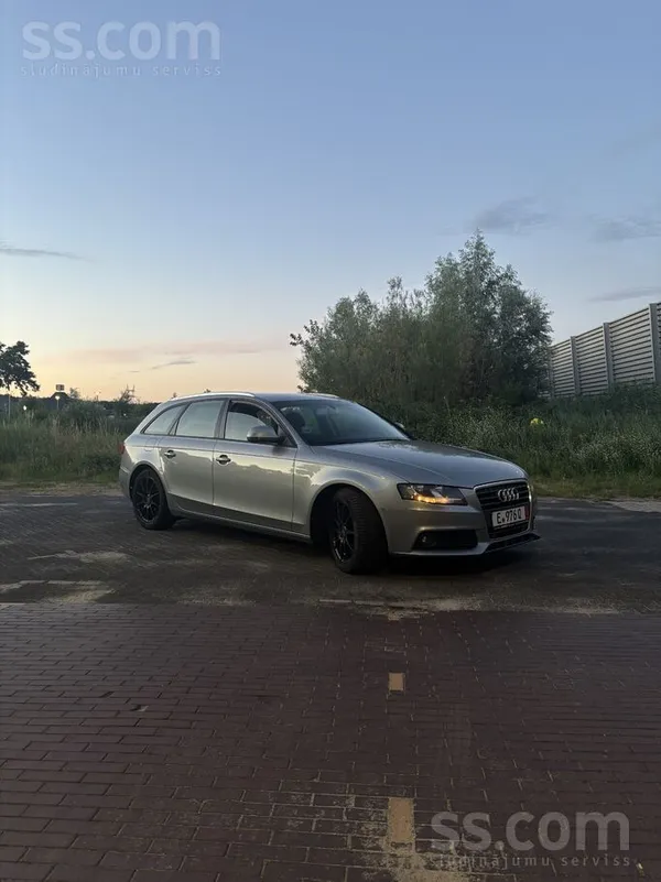 Audi Audi A4 B8 Avant 2009 2.0 Benzīns Manuālā Kopts un