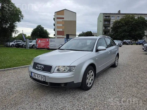 Audi Audi A4 B6 2.0 96 kW benzīns ar manuālo Ātrumkārbu