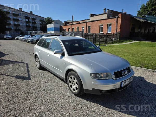Audi Audi A4 B6 2.0 96 kW benzīns ar manuālo ātrumkārbu