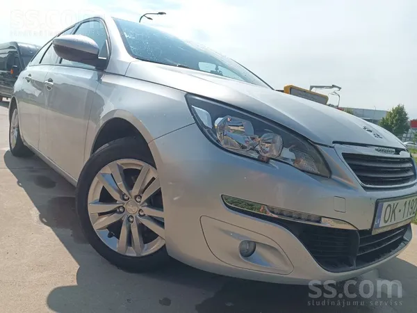 Peugeot Automašīna ir no Francijas un reģistrēta Latvijā k